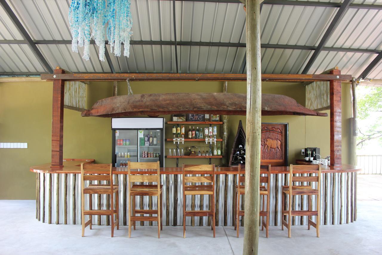 Caprivi Mutoya Lodge And Campsite Катіма-Муліло Екстер'єр фото