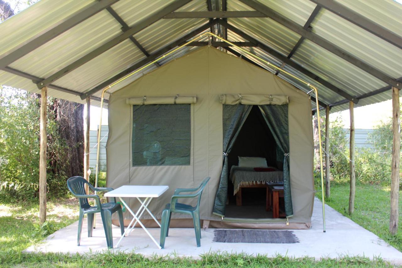 Caprivi Mutoya Lodge And Campsite Катіма-Муліло Екстер'єр фото